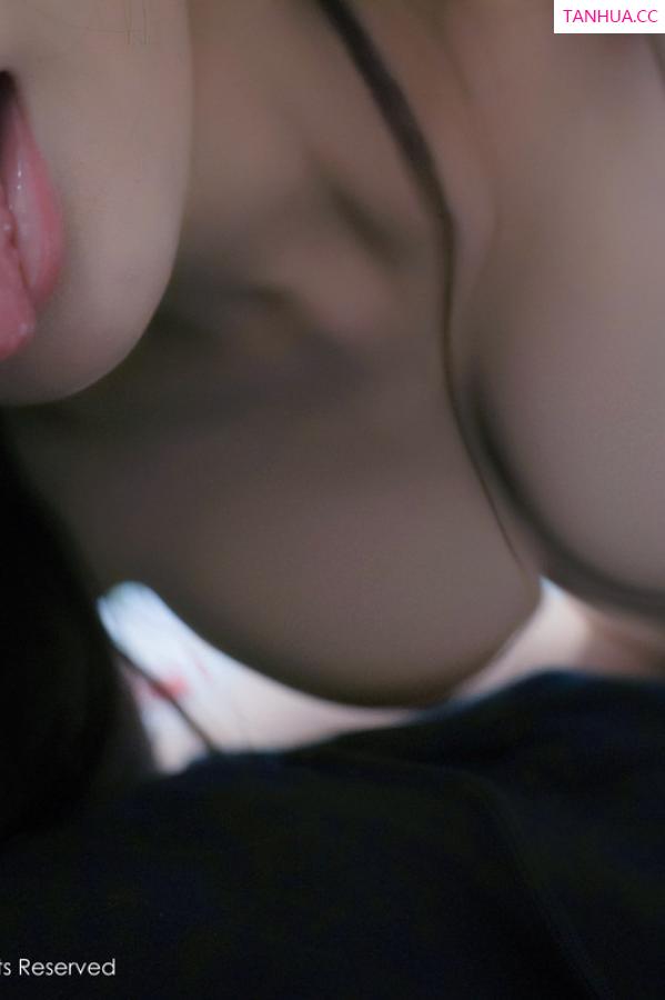   [XiuRen]高清写真图 2024.07.12 No.8855 Erikaki 丝袜美腿第72张图片